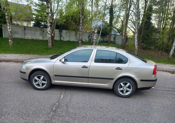 Skoda Octavia cena 10500 przebieg: 231515, rok produkcji 2006 z Gdańsk małe 137